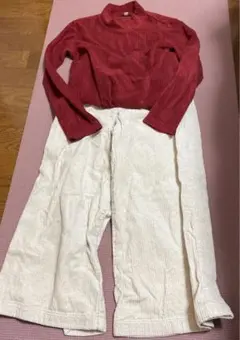 ユニクロ　フリース　赤色　　コーデュロイガウチョパンツ　白色　150