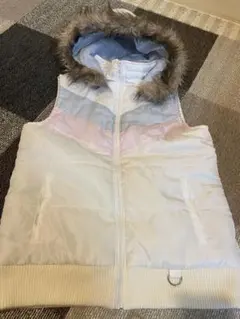 ダウンベスト 白