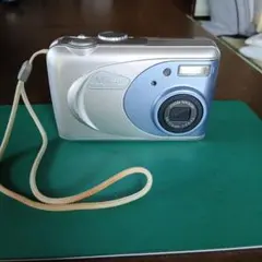 Nikon COOLPIX 2000のサムネイル