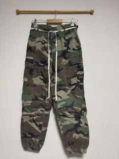エッセンシャルズ　迷彩パンツ FOG ESSENTIALS camo XS エッセンシャルズ 迷彩パンツ FOG ESSENTIALS camo XS - メルカリ