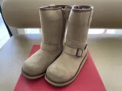 ベージュ ジッパー付き ブーツ 19.0