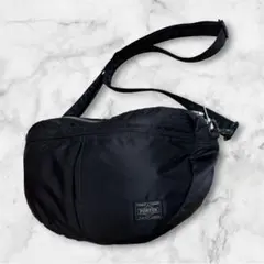 現行美品　PORTER タンカー　ショルダー 黒　オーバル　舟形　ハーフムーン