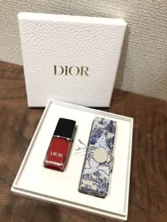 【値下げしました】DIOR ネイルカラー＆リップセット