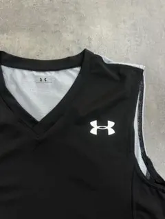 Under Armour Vネックタンクトップ M ブラック/グレー