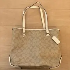 COACH トートバッグ ベージュ ロゴ入り