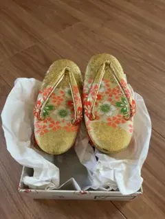 美品　3歳　草履 16.5cm 金襴のサムネイル