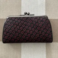 赤い花柄がま口財布
