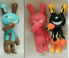d#️⃣BLACK RABBiT#️⃣　フィギュア　３種類のサムネイル