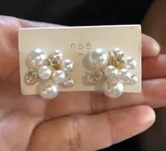 【No.192】可愛いクラシカル肉厚パールビジュー盛り盛りラウンドイヤリング新品