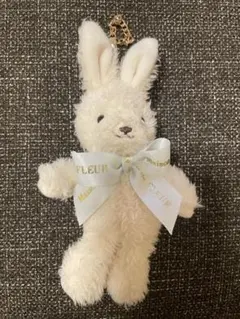Maison de FLEUR ウサギ型キーホルダー ホワイト