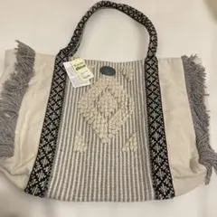 [新品未使用]Kahiko(カヒコ)フリンジ付きトートバッグのサムネイル