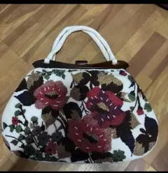 花柄ビーズ刺繍クラッチバッグ