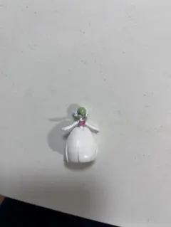 ポケモン　バスボール　サーナイトのサムネイル