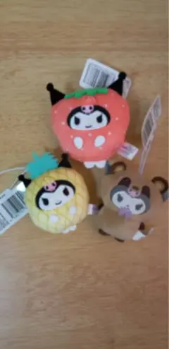 サンリオキャラクターズ　フルーツ着ぐるみマスコット　クロミ