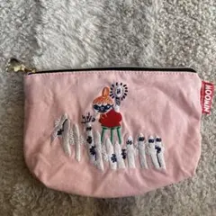 MOOMIN リトルミィ　刺繍　ポーチ