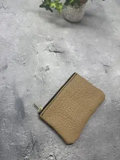 本革製ベージュポーチ Sサイズゴールドファスナー