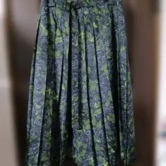 &エルシーのクロバラスカート