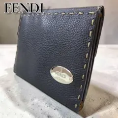 【美品】FENDI フェンディ セレリア 二つ折り財布 ブラック ローマンレザーのサムネイル