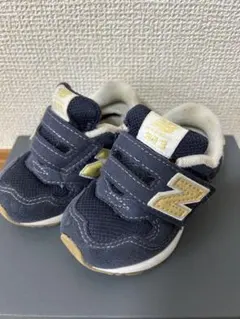 new balance ベビーシューズ ネイビー