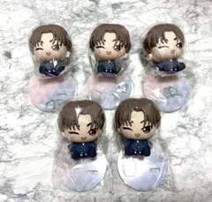 SEVENTEEN サンリオ ドンキ フィギュア　セブチ ディノ