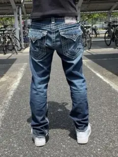 true religion joey super t フレアデニム io着用 - メルカリ