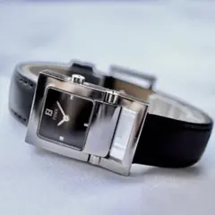 FENDI シルバー スクエア レディース腕時計 1614のサムネイル