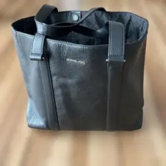 レザーハンドバッグ