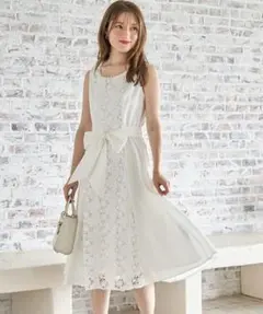 新品　tocco ウエストりぼん付きフラワーレース切り替えワンピース