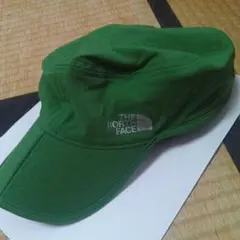 THE NORTH FACE 緑のキャップ