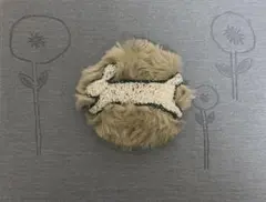 ★緑の縁取りrunrunrunとふわふわのブローチ★ミナペルホネンがお好きな方に