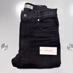 Item thumbnail for item 8efefe91-14aa-4cf7-8c5c-f0d23e8ff710