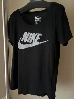 NIKE レディース　トレーニングウェア　半袖のサムネイル