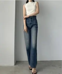 Louere ストレッチフレアデニムパンツ ライトブルー - メルカリ