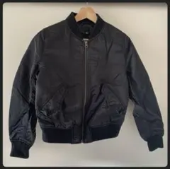 ユニクロ　MA–1