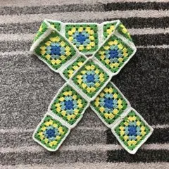 手編みモチーフ編みマフラー