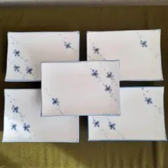 Item thumbnail for item 646945b7-c021-433a-8bc3-93ab1e21a55d