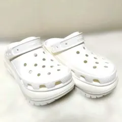 美品一度短時間履きになりますCrocs メガクラッシュクロッグ　ホワイト24cm