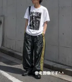 極美品　アディダス CLIMAPROOF ナイロンパンツ 黒×金 Mサイズのサムネイル