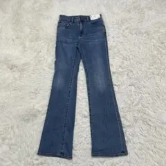 ✨新品未使用　GU ジーユー ミドルライズ　フレアジーンズ A+EC ブルー