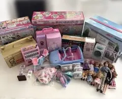 ニュー リカちゃん ミラー ドレッサー お値下げ。ニュー リカちゃん ミラー ドレッサー - メルカリ