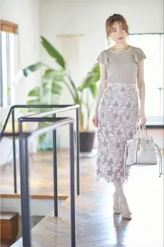 tocco closet luxe♡配色フラワーレースタイトスカートのサムネイル