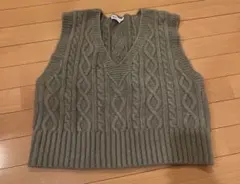 ZARA グリーン　ニットベスト　レディース　L カーキ　グリーン　Vネック