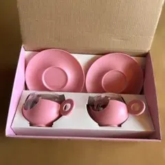 【新品】ハローキティー　ティーカップセット　ガラス