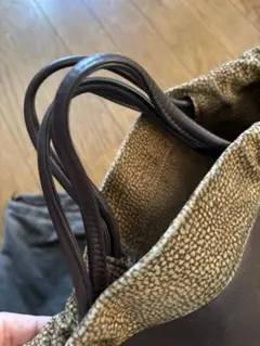 BORBONESE ダークブラウン ハンドバッグ