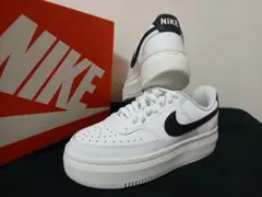 Item thumbnail for item a5453548-2b99-418f-b162-f76750a15e64