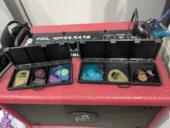 【Fender】フェンダーのギター/ベース用ハードケースデザインのピックケース