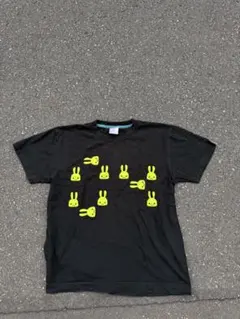 完売品】CUNE キューン 金 うさぎ ロゴ ブラック Tシャツ 2019 - メルカリ