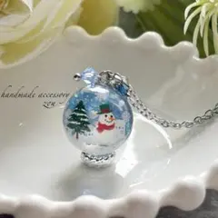 雪だるまと冬景色レジンネックレス