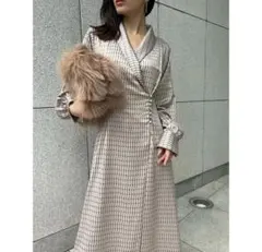 【SALE！早いもの勝ち】anuans ジオメトリック カシュクールワンピース