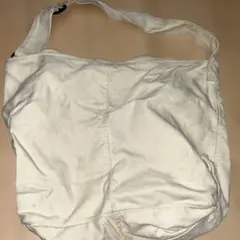 ホワイトキャンバスショルダーバッグ